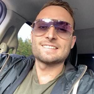 Meet your Posher, Jason